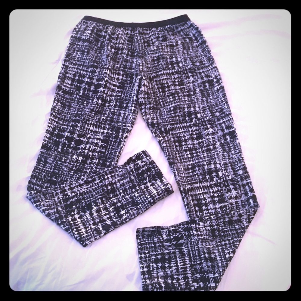 BCBG MAX AZRIA MICHAEL PANTS 2 FRONT POCKETS B&W🔥